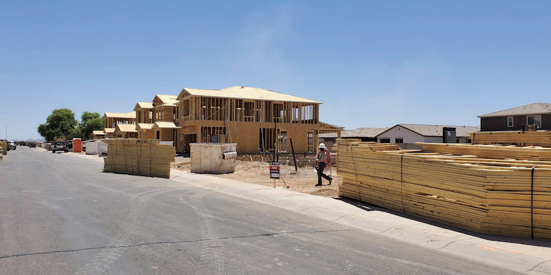 A Peek Over The Fence: Maricopa is Building a Bright Future (Volume 8)